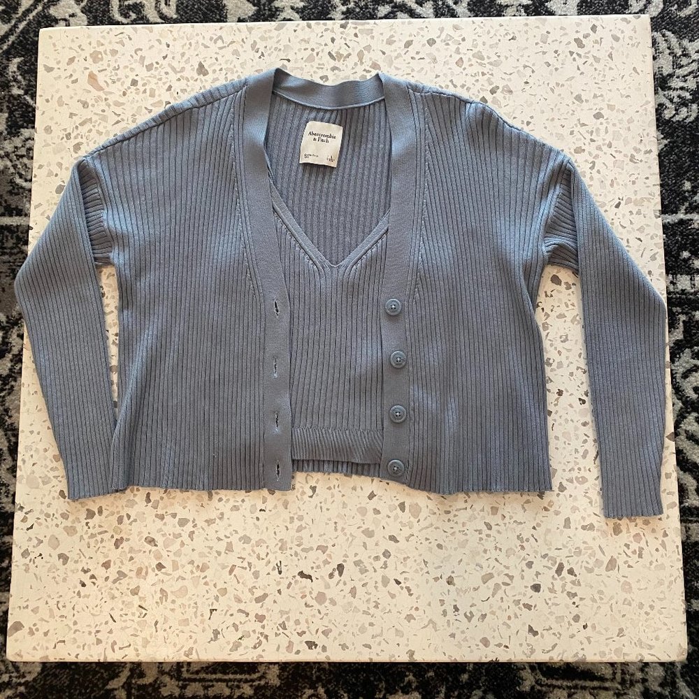 NWOT Abercrombie & Fitch Soft AF Blue Cropped Knit Sweater Set, Size L